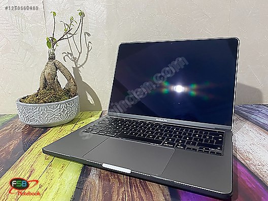 Apple Macbook / MacBook Pro 13'' A2338 2020 M1 16GB RAM 256GB SSD