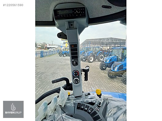 Machinery / Agricultural Machines / Tractors / New Holland / T5.90S