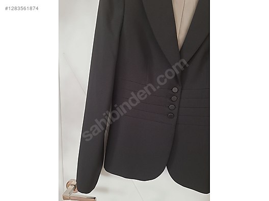 Used & Brand New Items / Clothing & Accessories / Women / Clothing / Jackets