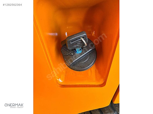 Machinery / Industrial / Carrying & Stacking Equipment / Forklifts / For Sale / Lonking