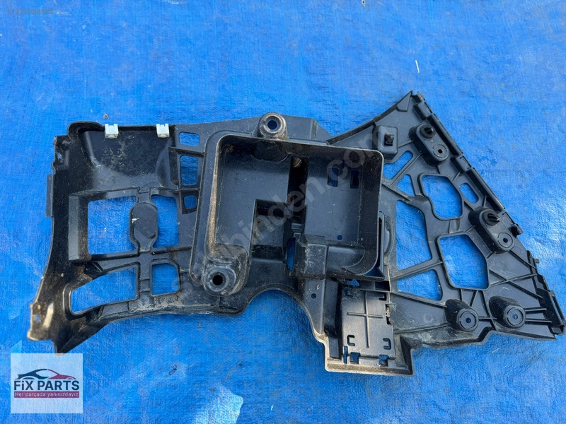 BMW X1 Tampon Braketi (Arka)