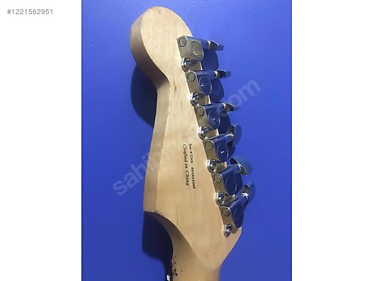 Squier Elektro Gitar