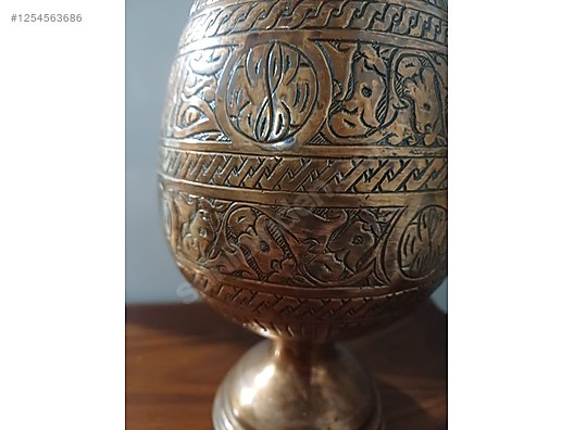 Used & Brand New Items / Antique / Decorative Products / Antique Vase