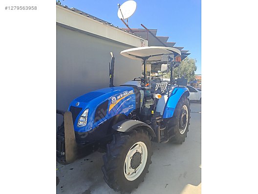 Machinery / Agricultural Machines / Tractors / New Holland / T4.60S