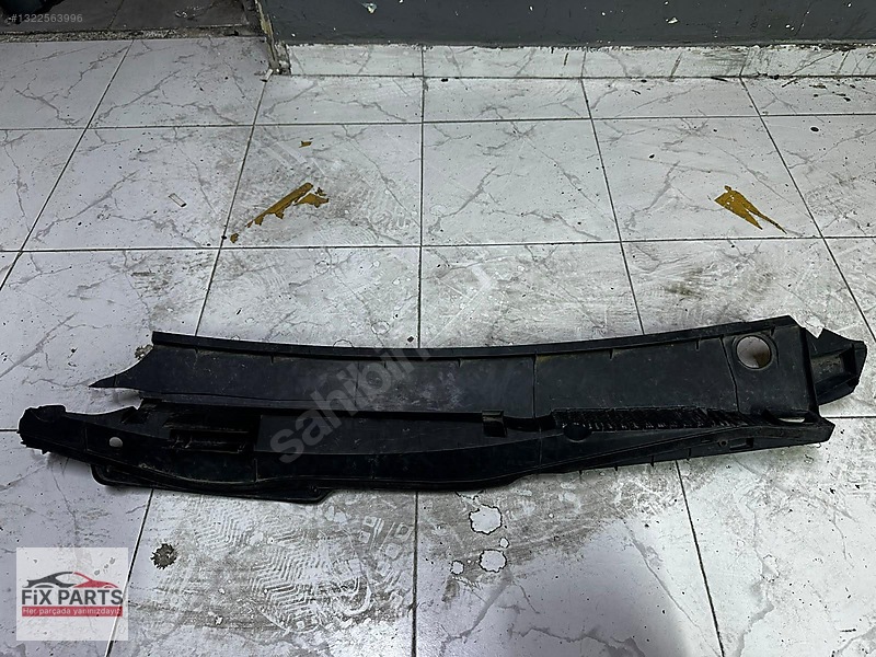 Mercedes – Benz Vaneo Ön Cam Izgarası