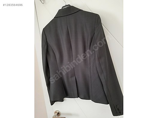 Used & Brand New Items / Clothing & Accessories / Women / Clothing / Jackets