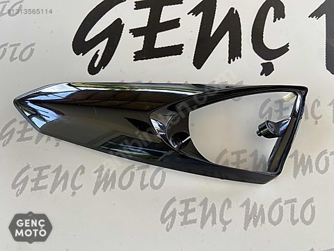 503 Grenaj / 653929 Piaggio XEvo 250 Ön Sağ Sinyal Alt Panel Çerçeve