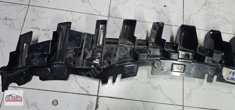 Land Rover Range Rover Tampon Braketi (Ön)