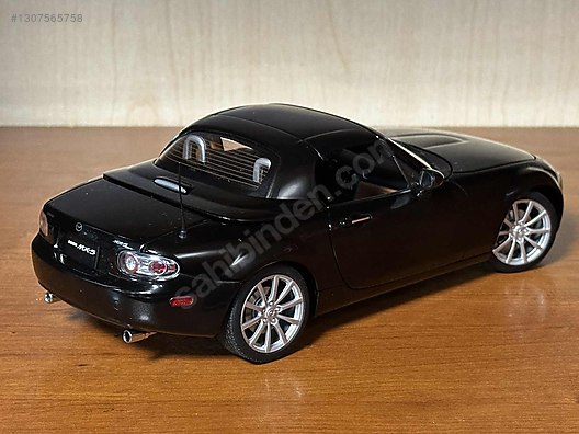 Autoart Diecast Model 1:18 Mazda Araba - 1307565758