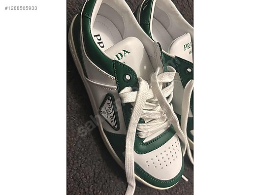 Prada ayakkabı almanyadan 800 euroyaaldım hiç giyilmedi 36.5