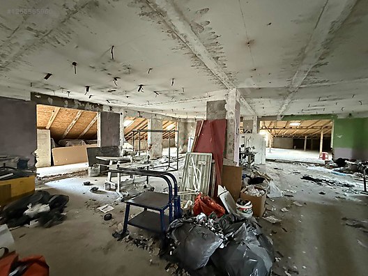 MAHMUTBEY CADDESİ ÜZERİNDE KİRALIK İŞ MERKEZİ KATI #1265565960