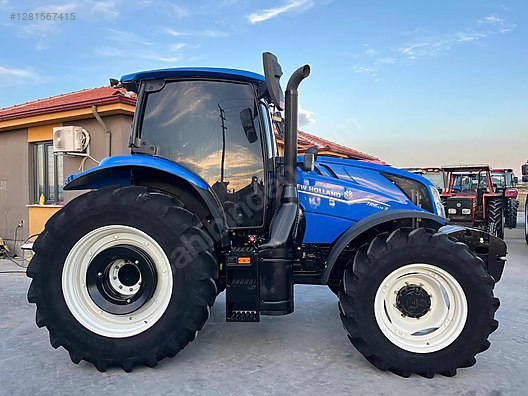 Machinery / Agricultural Machines / Tractors / New Holland / TR6.135S