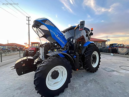 Machinery / Agricultural Machines / Tractors / New Holland / TR6.135S