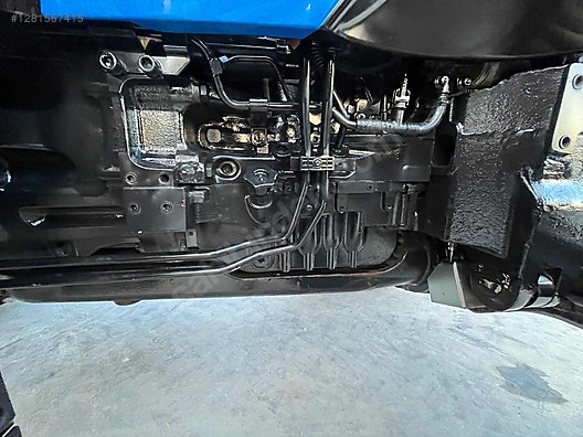 Machinery / Agricultural Machines / Tractors / New Holland / TR6.135S