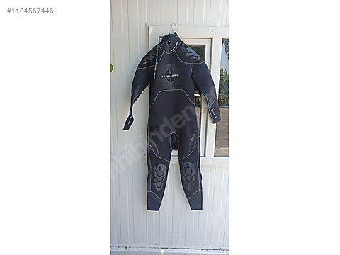 Harga on sale wetsuit scubapro