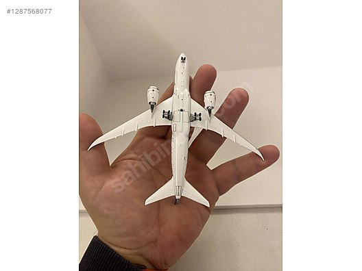 BOEING 787-7 Dreamliner House Colour Diecast Model Uçak on