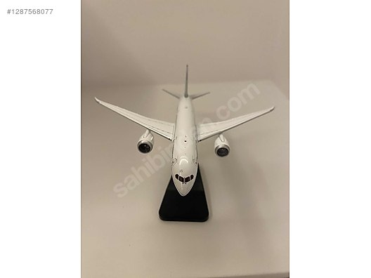 BOEING 787-7 Dreamliner House Colour Diecast Model Uçak on