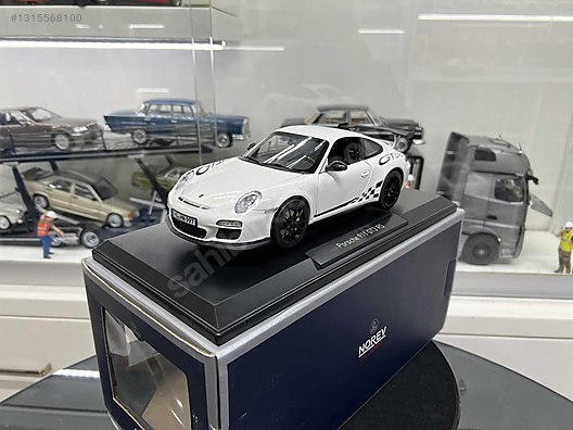 Norev Diecast Model 1:18 Porsche Araba - 1315568100