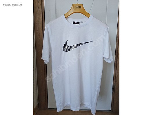 Nike tee mens hotsell