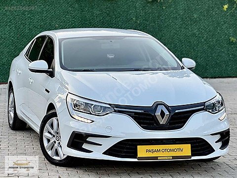2022 çıkışlı 2021 model RENAULT MEGANE 1.3 TCE...