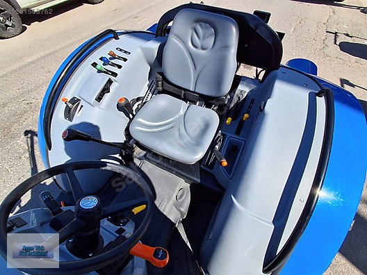 TD4.100F 2023 New Holland