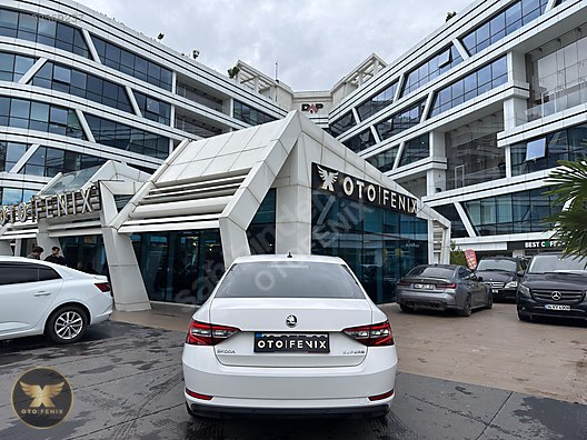 OTOFENİX SKODA SUPERB 1.4 TSI PRESTIGE OTOMATİK HATASIZ 58.495KM