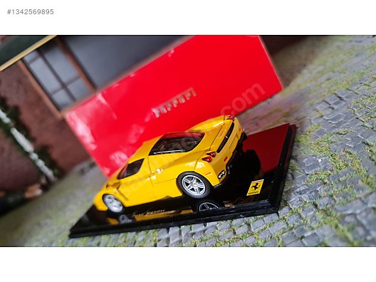 Kyosho Diecast Model 1:43 Ferrari Araba - 1342569895