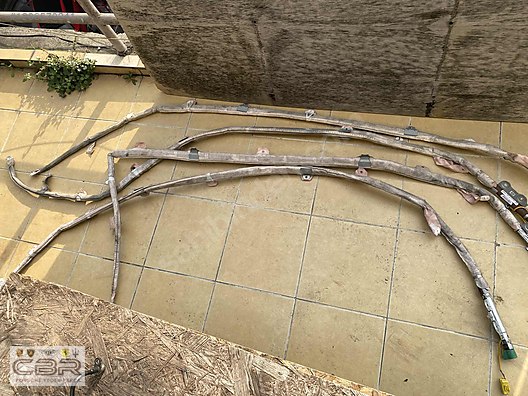 Vehicle Parts / Automotive Equipment / Spare Parts / Cars & SUVs / Electric