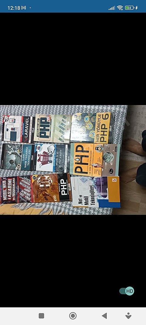 php, laravel ve web tasarim kodlama kitaplari 9 adet