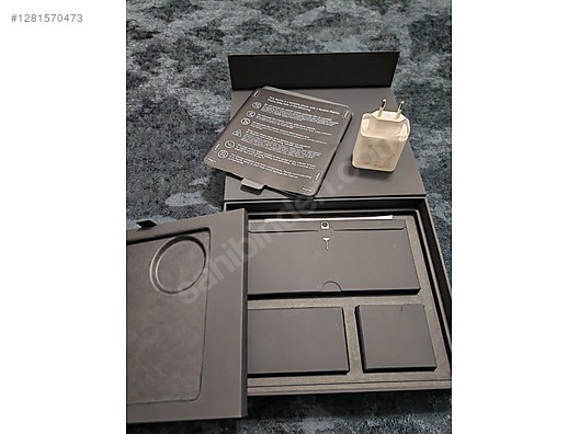 Used & Brand New Items / Cell Phones & Accessories / Cell Phones / Honor / Magic V3