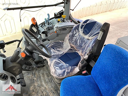 Machinery / Agricultural Machines / Tractors / New Holland / T7.165S