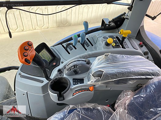 Machinery / Agricultural Machines / Tractors / New Holland / T7.165S