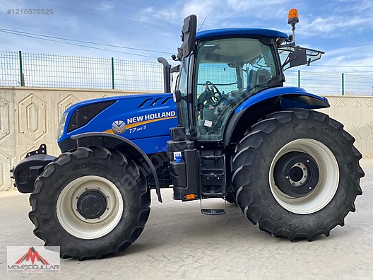 Machinery / Agricultural Machines / Tractors / New Holland / T7.165S