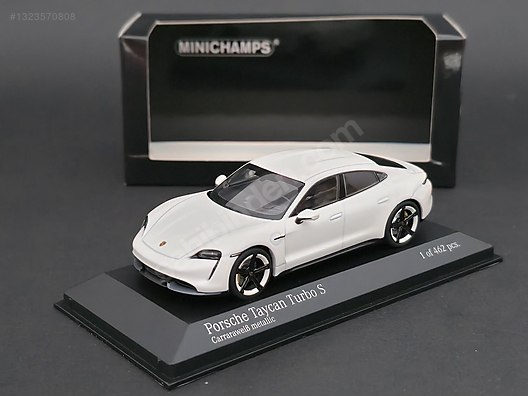 Minichamps Diecast Model 1:43 Porsche Araba - 1323570808