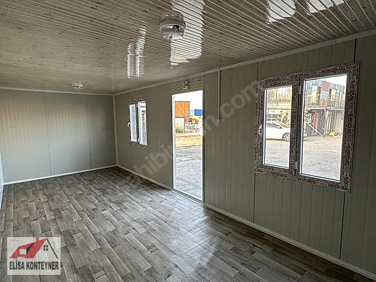 Machinery / Industrial / Containers & Cabins / Containers