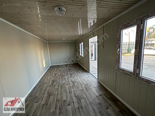 Machinery / Industrial / Containers & Cabins / Containers