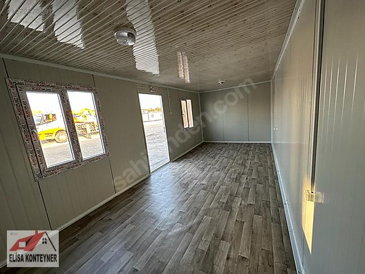 Machinery / Industrial / Containers & Cabins / Containers