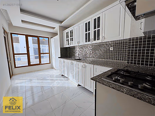 AbdülhamitHan Caddesi Kanal Boyunda ZeminKat Kiralık Daire #1282571003