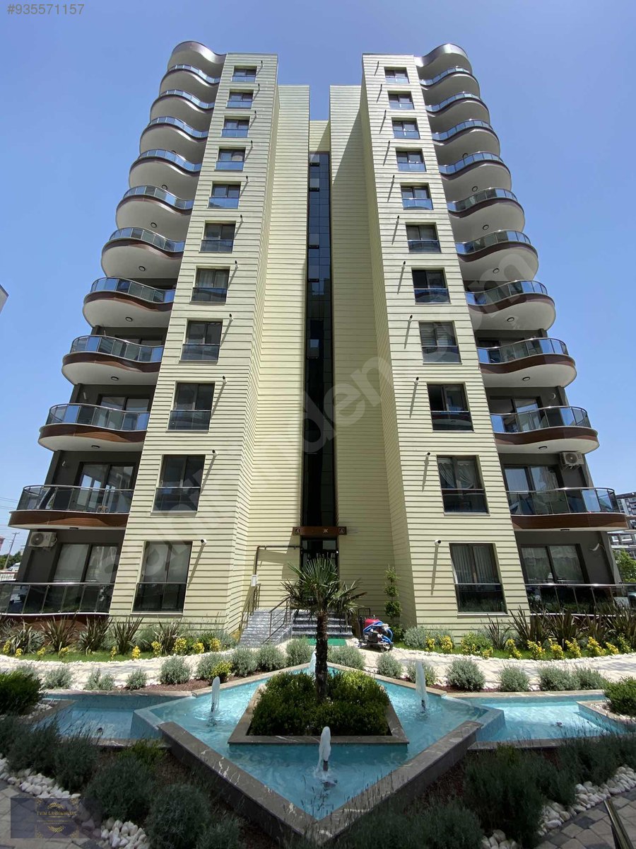 AKHİSAR GÖLET BÖLGESİ PRESTİJ CADDESİNE BAKAN SİTE İÇİ LÜX DAİRE