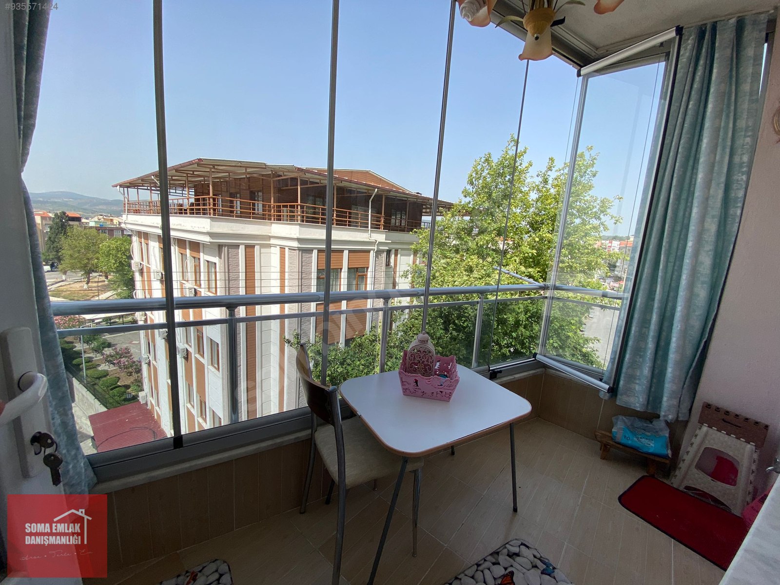 SOMA EMLAK** YENİ PAZARYERİ YAKININDA SATILIK DAİRE Satılık Daire