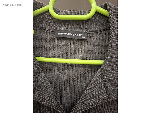 Used & Brand New Items / Clothing & Accessories / Women / Clothing / Tops