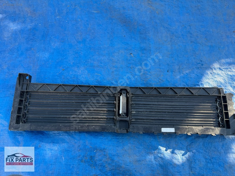 Mercedes GLB Ön Panel