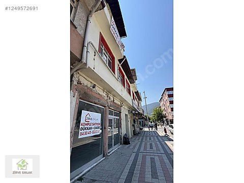 ZİRVE EMLAK SATIYORR KOMPLE DÜKKAN VE DAİRE CADDE...