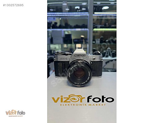 35mm Filmli SLR / Canon / Canon AE-1 50mm fd f/1.8 lens ile