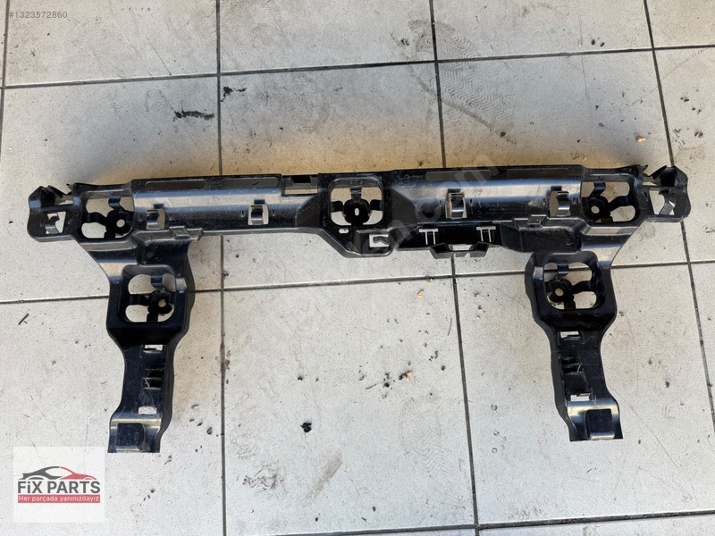BMW 1 Serisi Tampon Braketi (Arka)