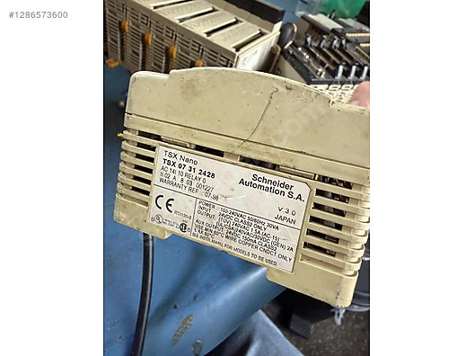 Automate Programmable Modicon TSX 07 31 2428 (Schneider / Telemecanique) - Occasion