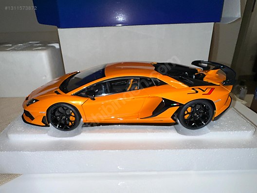 Autoart Diecast Model 1:18 Lamborghini Araba - 1311573872