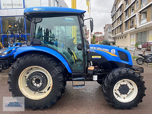 Machinery / Agricultural Machines / Tractors / New Holland / TT4.65