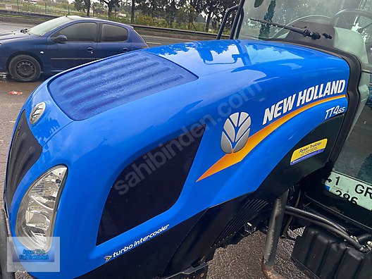 Machinery / Agricultural Machines / Tractors / New Holland / TT4.65