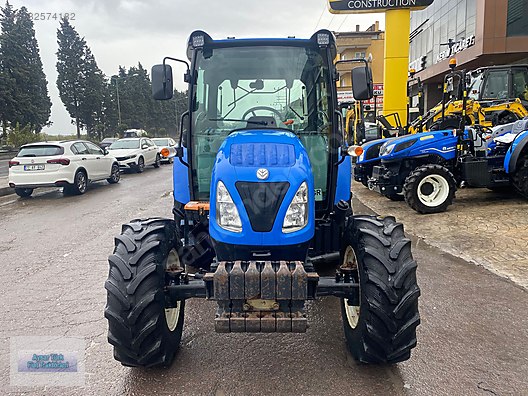 Machinery / Agricultural Machines / Tractors / New Holland / TT4.65